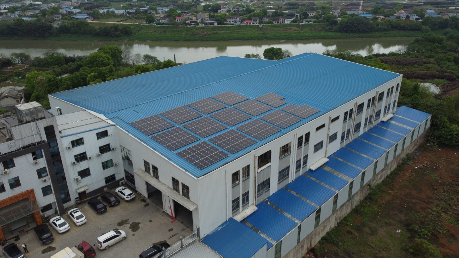 [工商業光伏屋頂]長沙市雨花區跳馬鎮光伏發電屋頂100KW項目