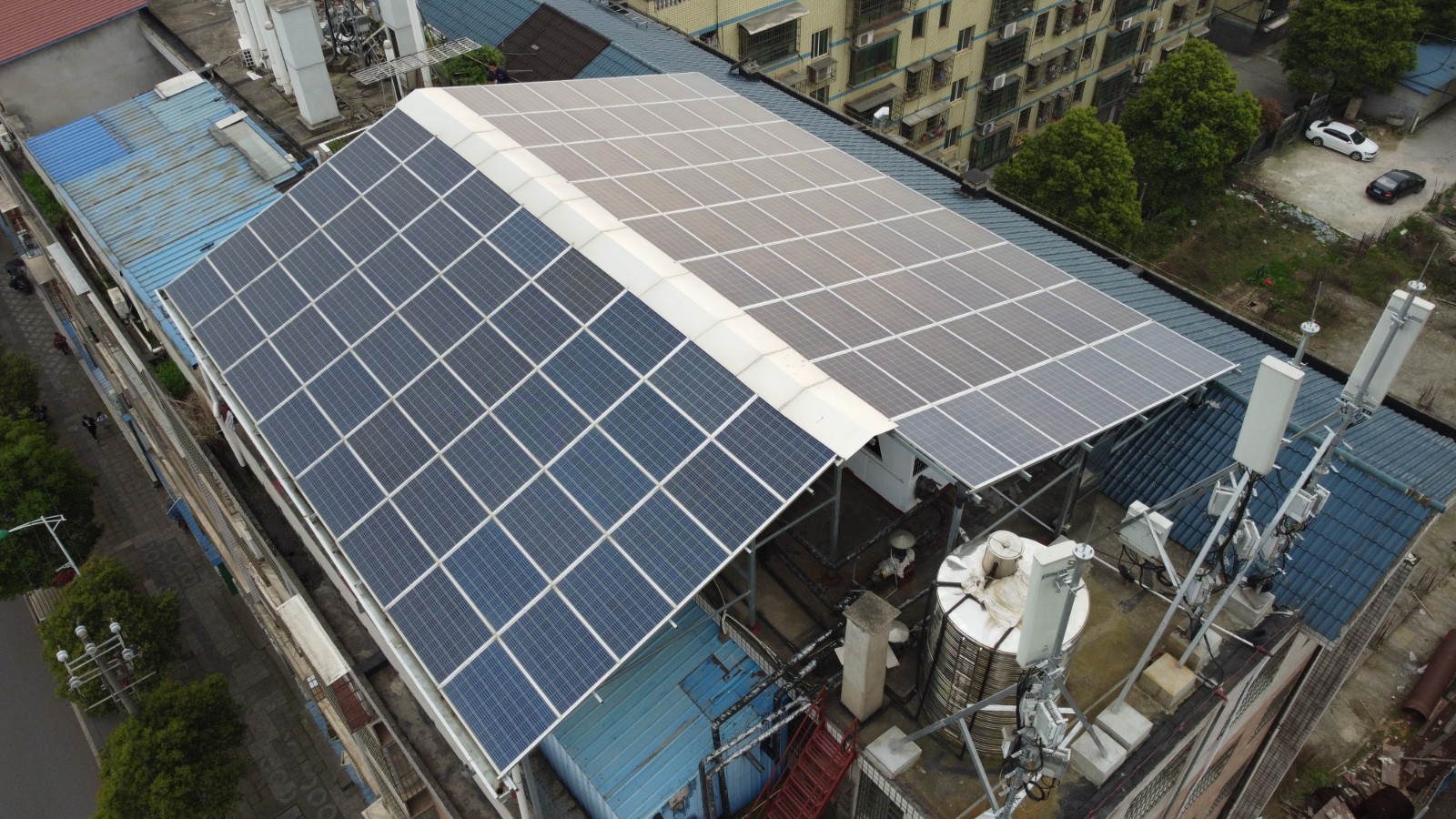 [工商業光伏屋頂]湘潭易俗河鎮光伏發電屋頂30.525KW項目