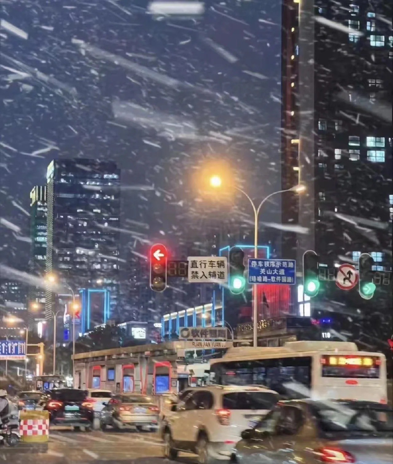 光伏電站_家用太陽能光伏發電_光伏發電代理加盟 光伏電站_家用太陽能光伏發電_光伏發電代理加盟