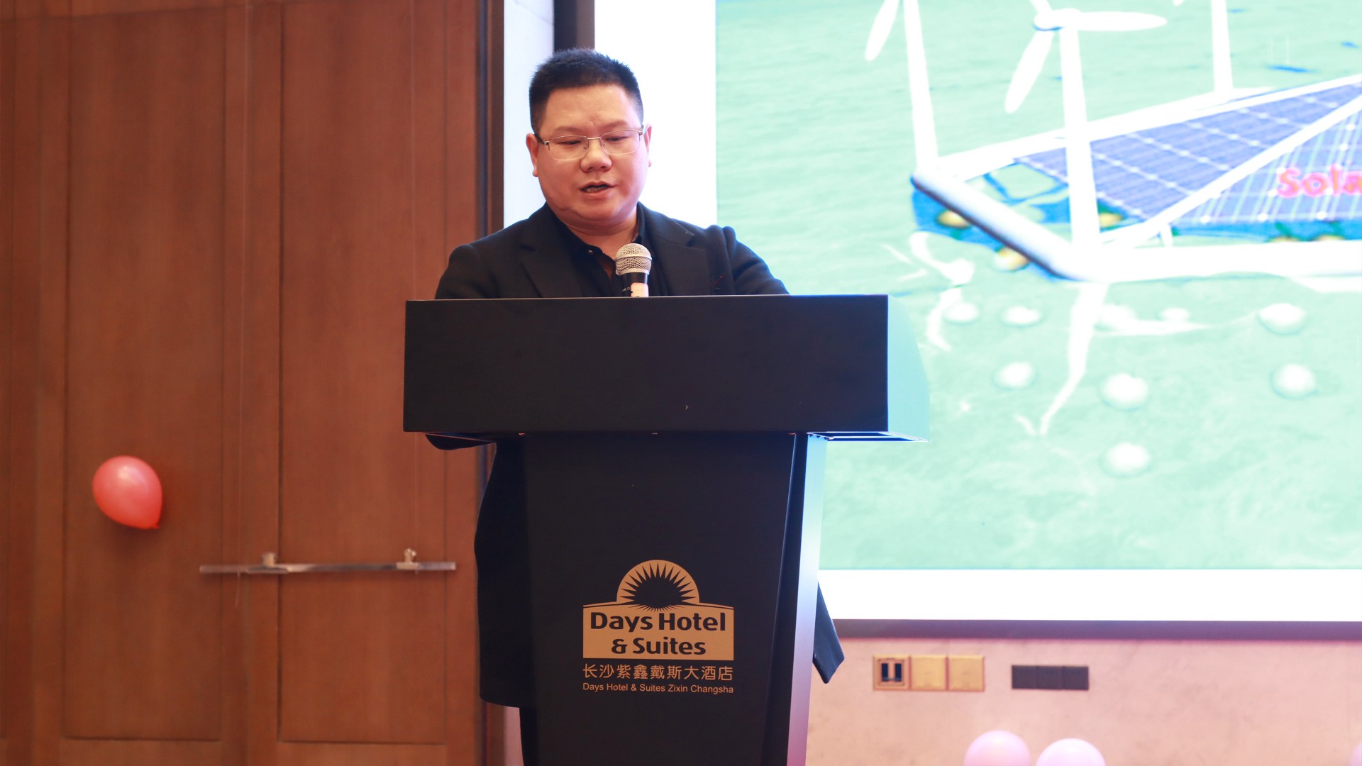 光伏電站_家用太陽能光伏發電_光伏發電代理加盟 光伏電站_家用太陽能光伏發電_光伏發電代理加盟