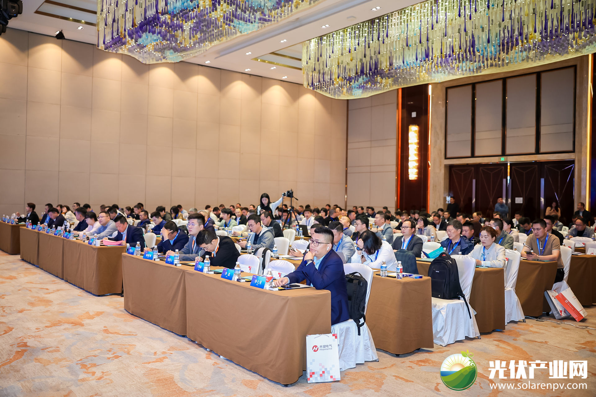 光伏電站_家用太陽能光伏發電_光伏發電代理加盟 光伏電站_家用太陽能光伏發電_光伏發電代理加盟