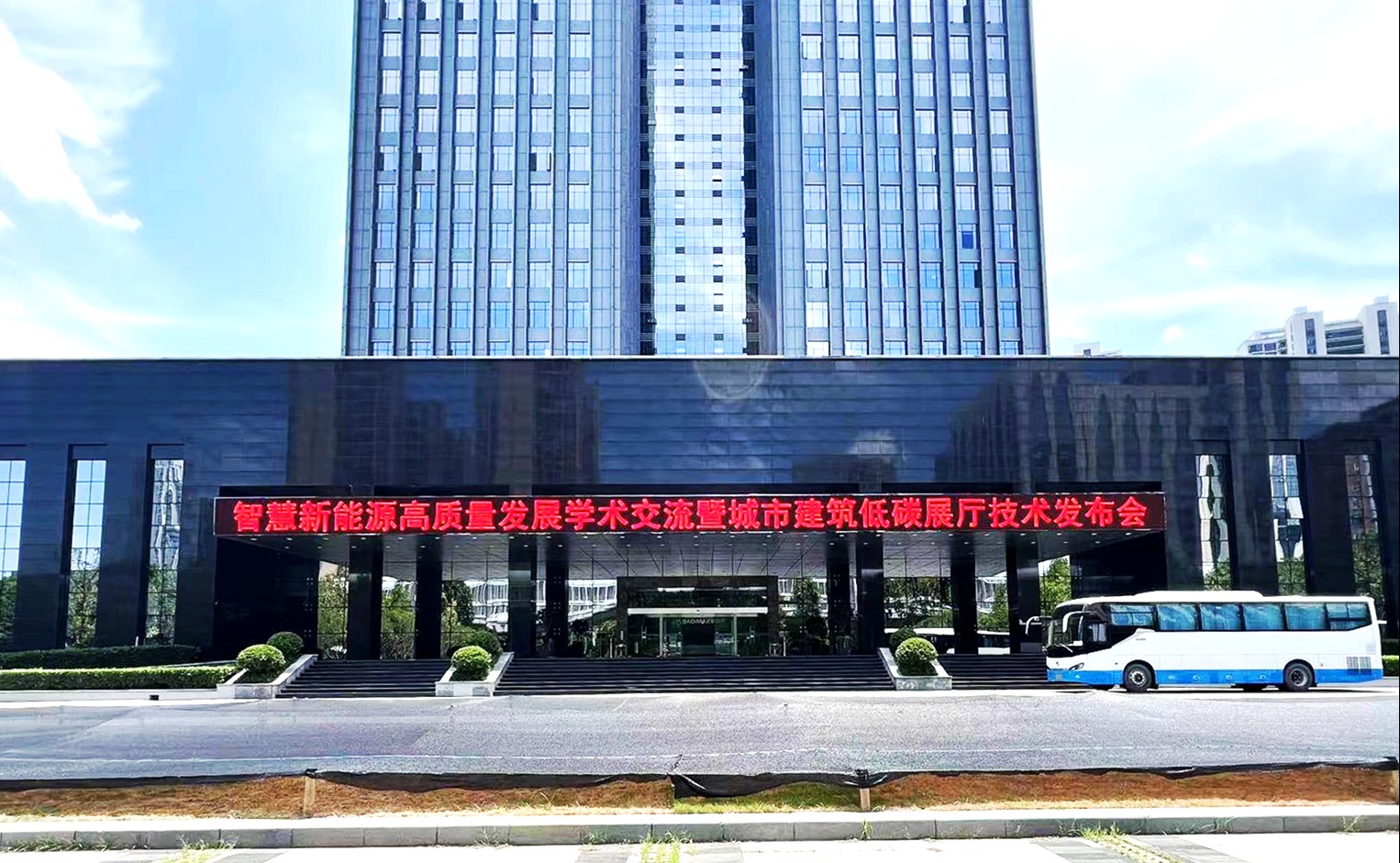 光伏電站_家用太陽能光伏發(fā)電_光伏發(fā)電代理加盟 光伏電站_家用太陽能光伏發(fā)電_光伏發(fā)電代理加盟